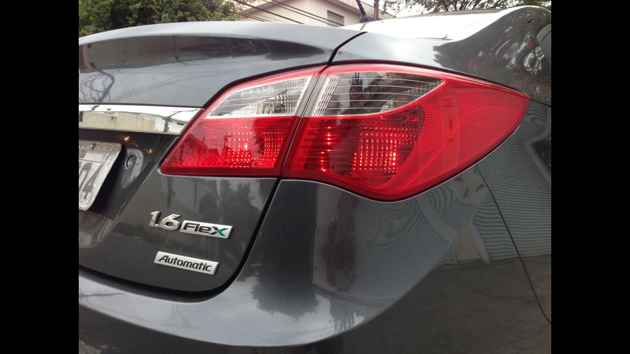 Teste CARPLACE: Hyundai HB20 S Premium A/T 2014 cobra o (caro) preço do sucesso