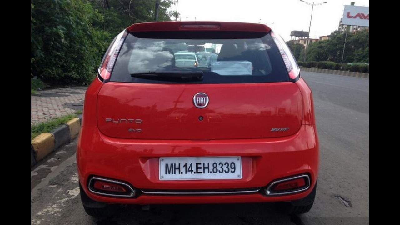 Punto Evo reestilizado será lançado em agosto na Índia - veja fotos