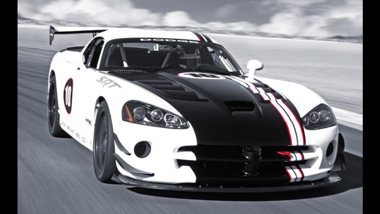 Máquina: Primeira unidade do Dodge Viper SRT10 ACR-X 2010 sai da linha de montagem