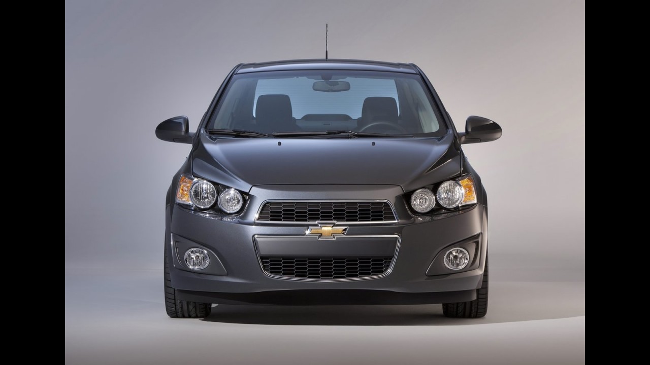 Detroit: Chevrolet Sonic Sedan 2012