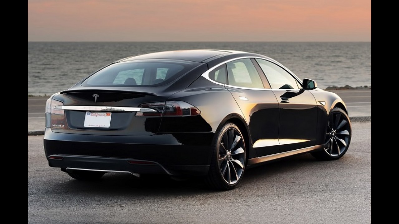 Tesla passará a produzir na China dentro de quatro anos, confirma CEO