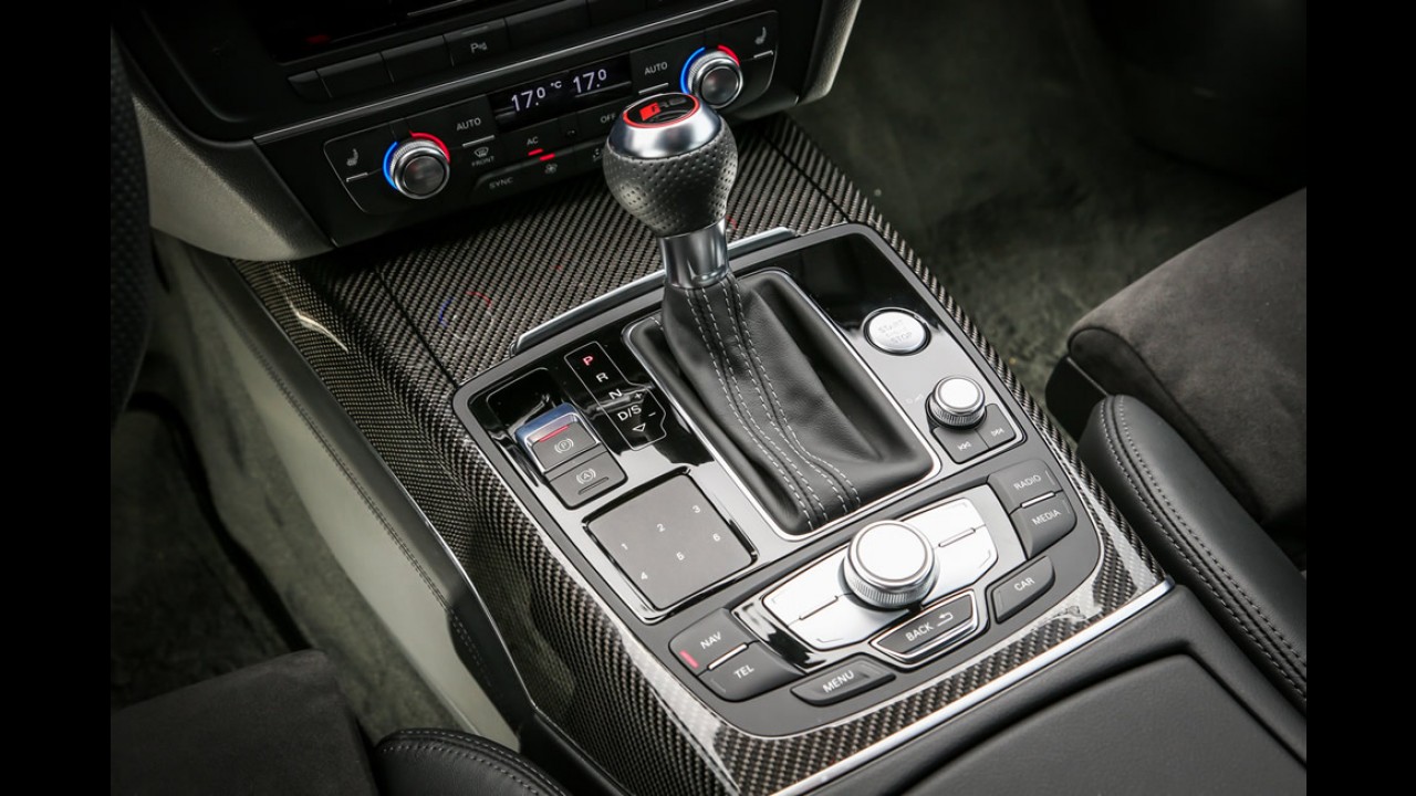 Teste CARPLACE: Audi RS6 e Ducati Streetfighter 848 - dinheiro traz velocidade