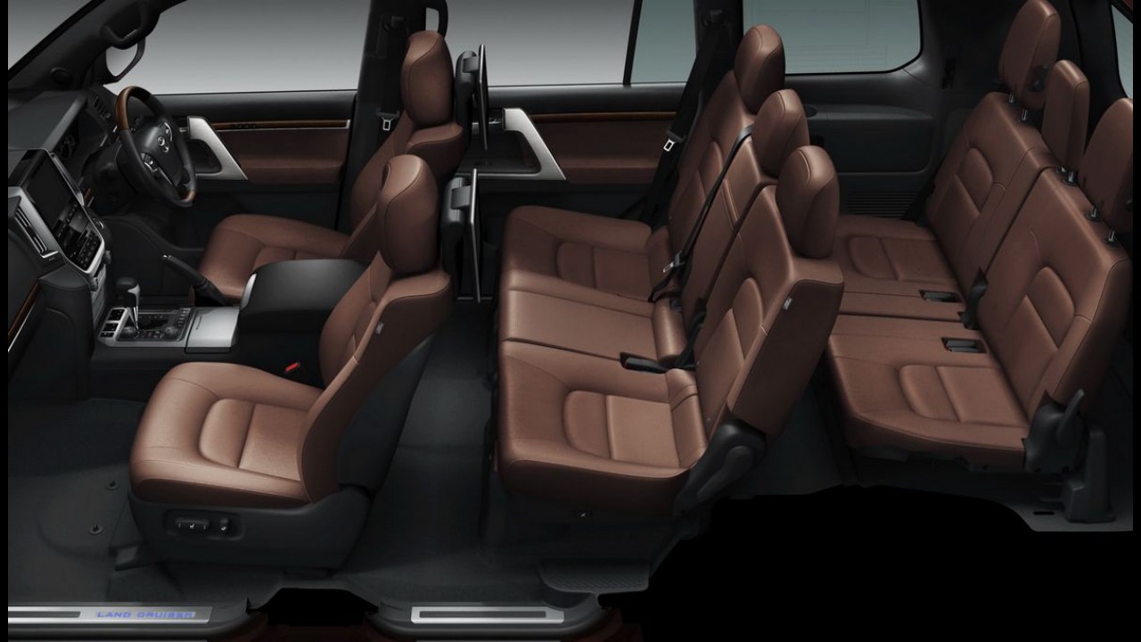 Reestilizado, Land Cruiser 2016 ganha novo interior que nem lembra um Toyota
