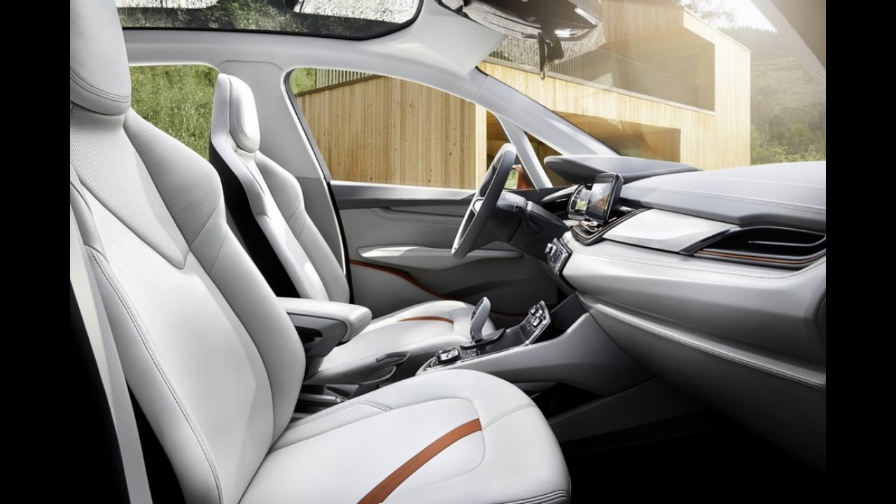 BMW Active Tourer Outdoor Concept é revelada oficialmente