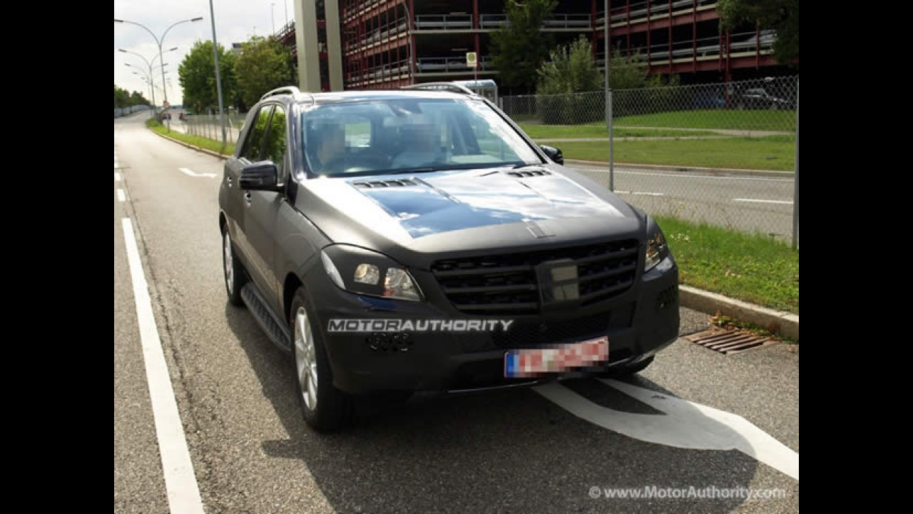 Projeções e flagras do novo Mercedes ML 2012 surgem na rede