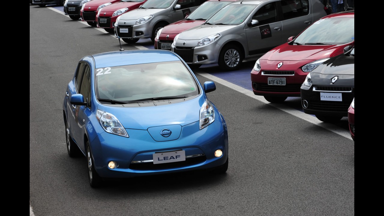 Impressões ao dirigir: Aceleramos o 100% elétrico Nissan LEAF em Interlagos a 150 km/h