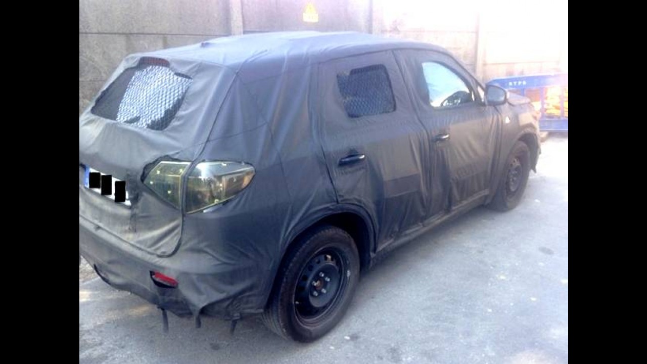 Flagra: novo SUV da Suzuki é visto em testes