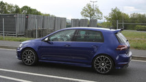 2016 Volkswagen Golf R420 spy photo