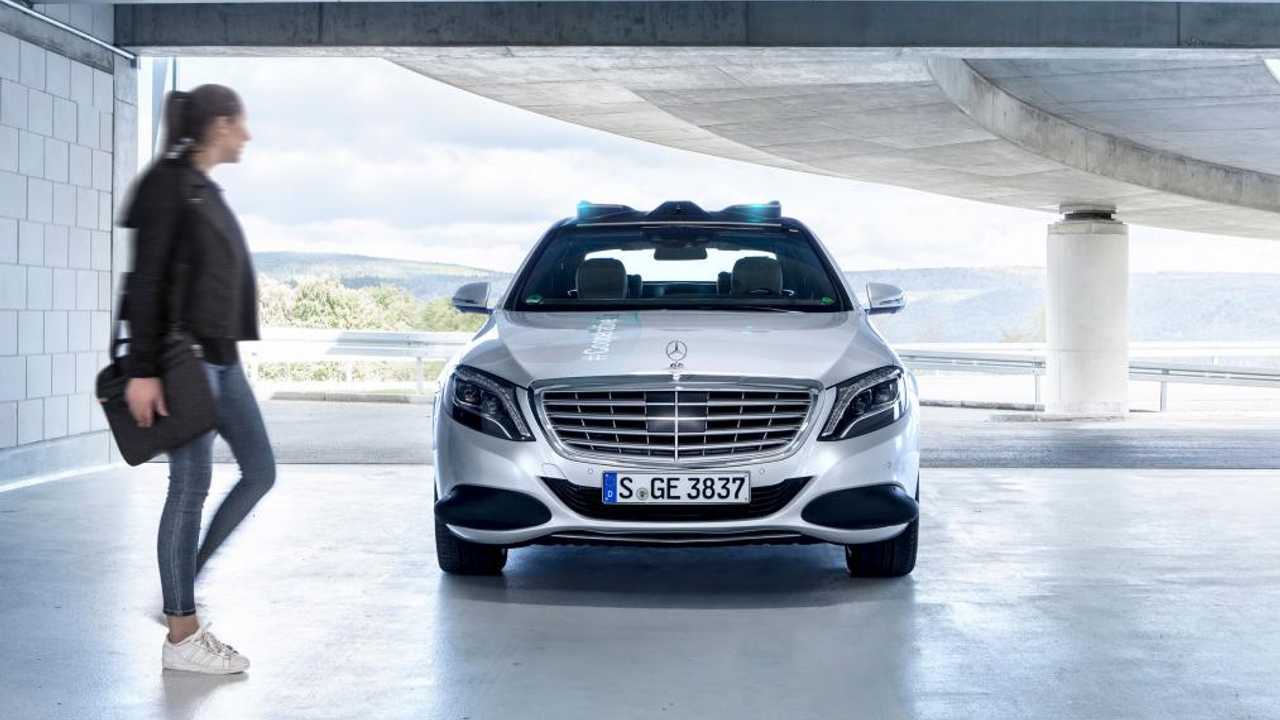 Mercedes Akıllı Otomobil