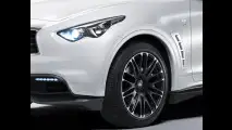 Infiniti FX Sebastian Vettel