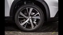 Peugeot 2008, la prova dell'Apple CarPlay