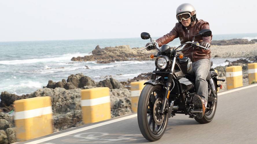Hyosung Aquila GV 250 DR 2018