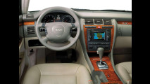 Audi A8, le foto storiche