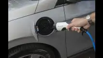 Hyundai Ioniq, pochi optional e tanto di serie
