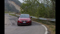 Peugeot 308 GTi, il bello delle curve