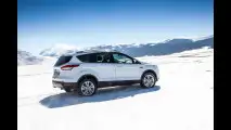 Guidare sulla neve: ecco le tecniche 
