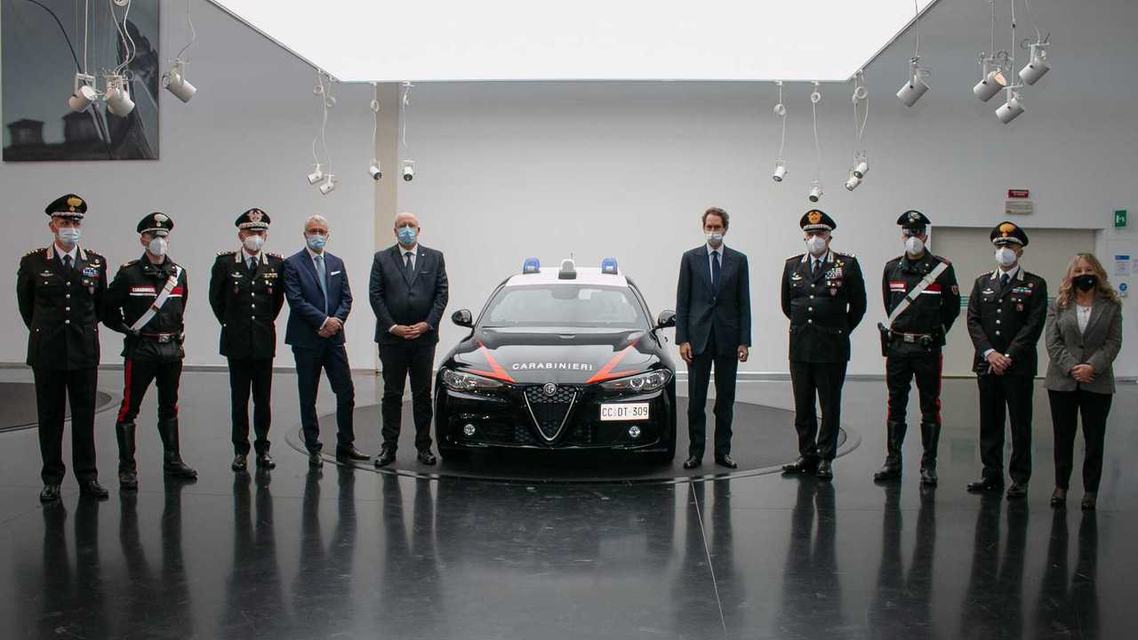 Бронированная Alfa Romeo Giulia для карабинеров