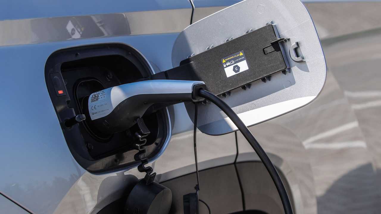 Hyundai Tucson ibrida plug-in, la prova su strada