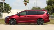 2021 Chrysler Pacifica Hybrid Exterior