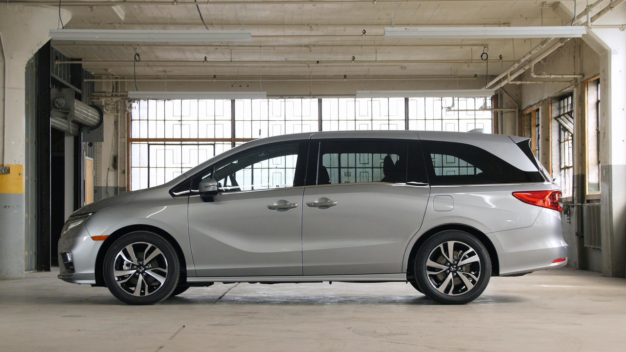 2018 Honda Odyssey | Why Buy? Headliner