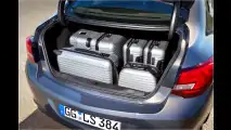 Astra kommt mit Stufenheck