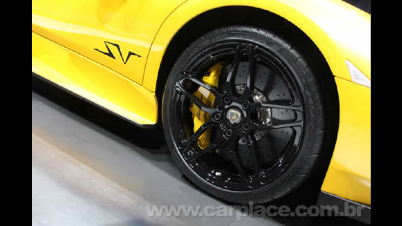Salão de Genebra 2009: Lamborghini Murciélago LP 670-4 SV tem 670 cv