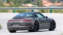 Porsche 911 GTS Targa facelift spy shots