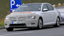 Skoda Superb facelift spy photo