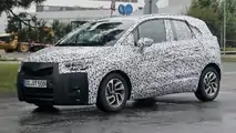 2017 Opel Meriva spy photo