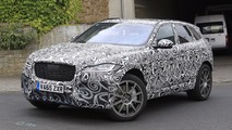 Jaguar F-Pace SVR photos espion