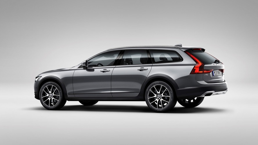 2017 Volvo V90 Cross Country