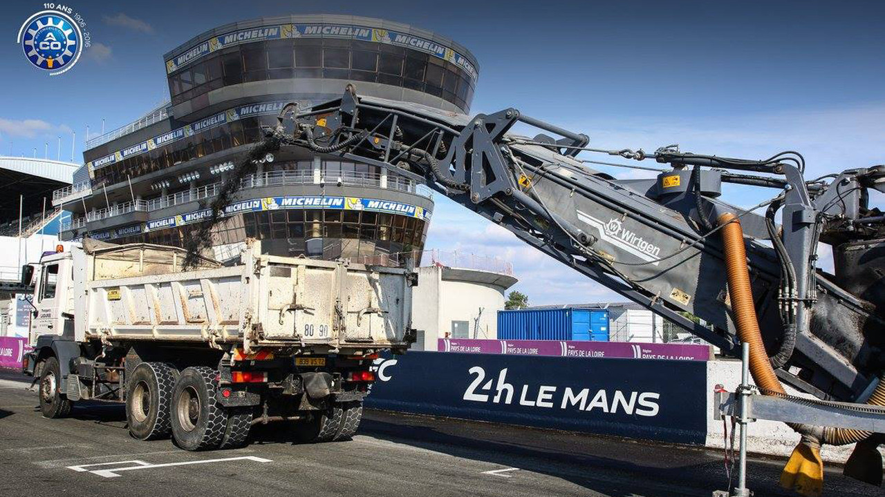 Le Mans's Bugatti track refection