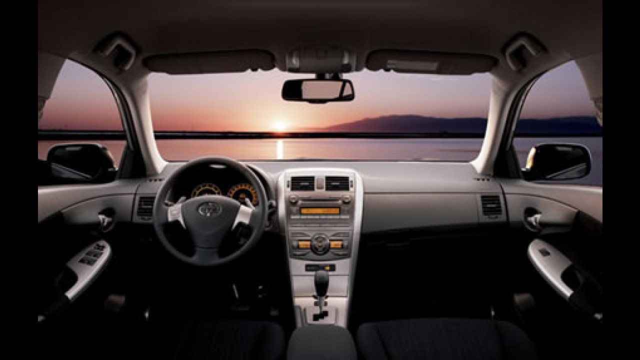 Conheça o novo Toyota Corolla que chega ao Brasil entre maio e junho de 2008