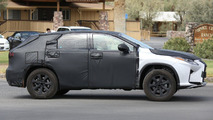 7 koltuklu Lexus RX casus fotoğrafları
