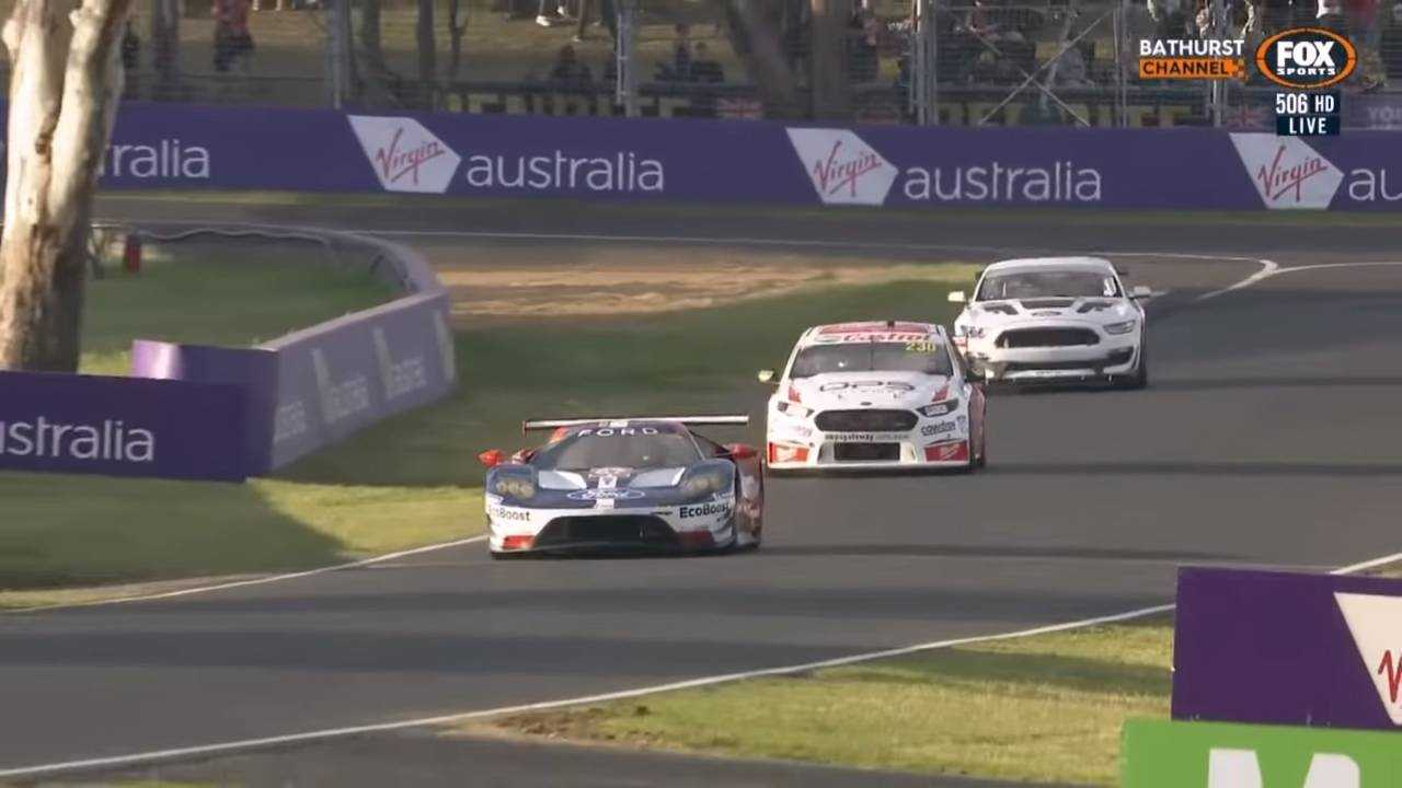 Ford Shootout At Bathurst