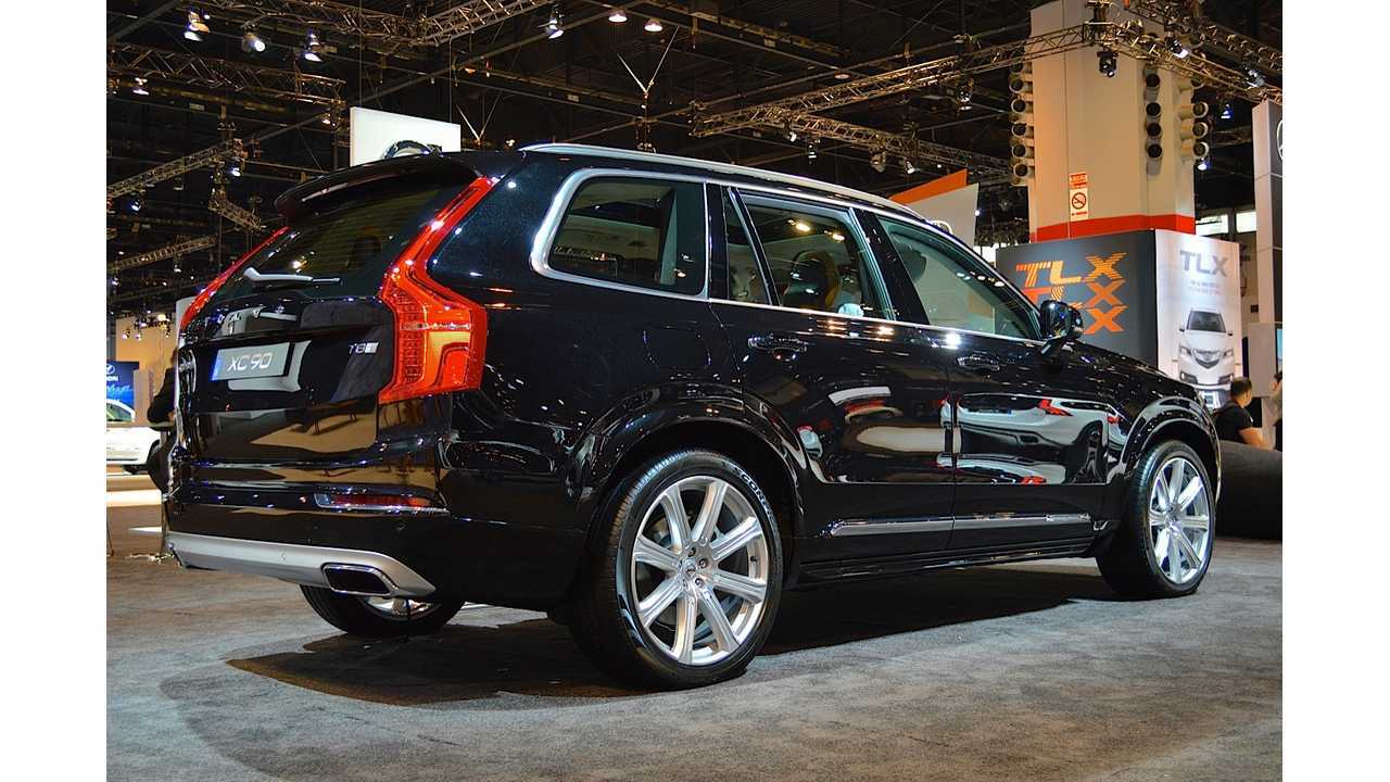 Volvo XC90 T8 Twin Engine At 2015 Chicago Auto Show: InsideEVs/Mike Anthony))