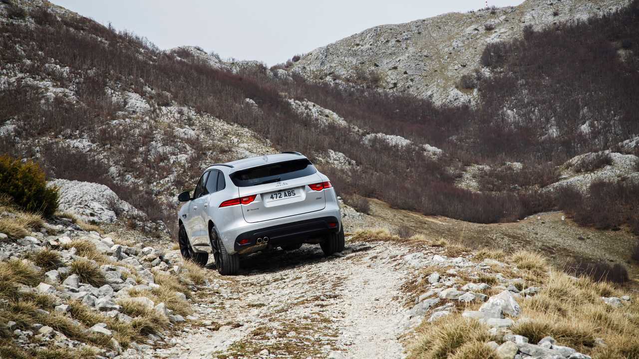 Jaguar F-PACE, Montenegro