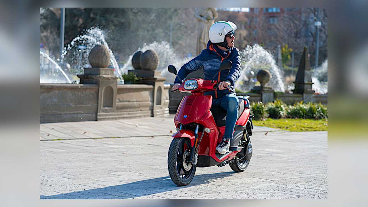 FD Motors F3-E in motion