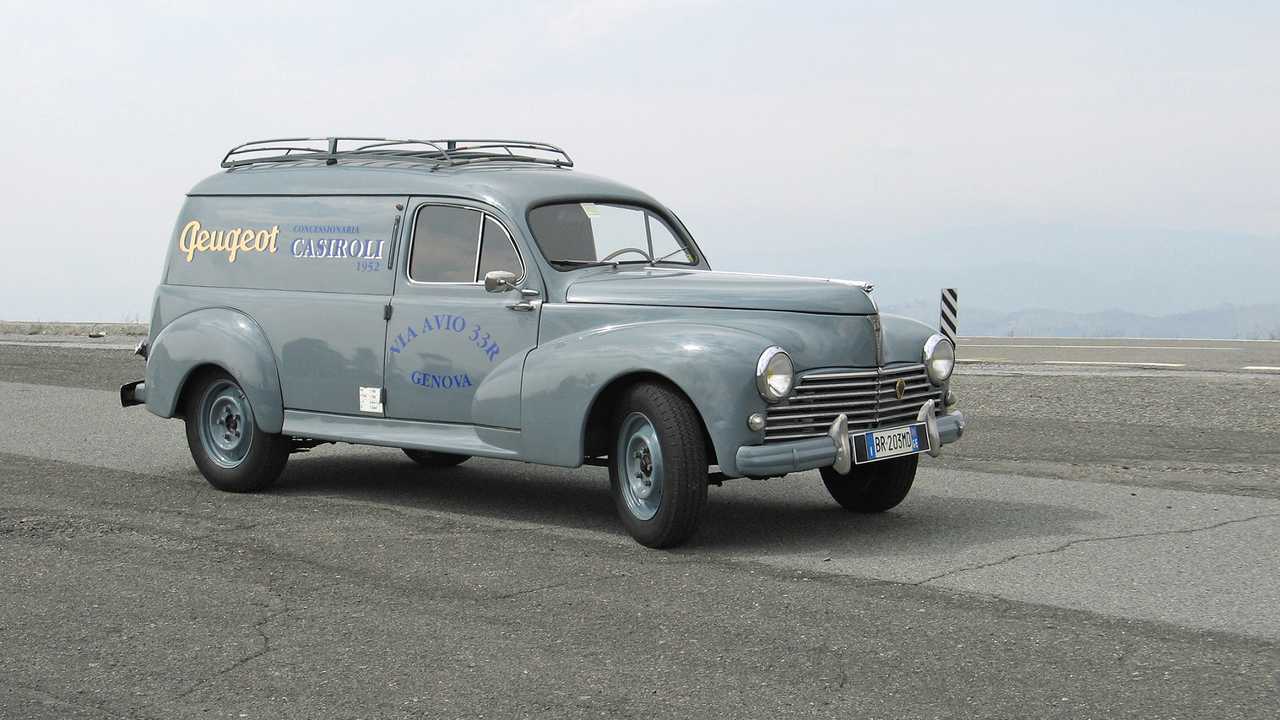 PEUGEOT 203