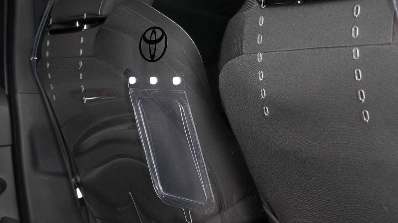 Toyota Corolla coronavirus screen