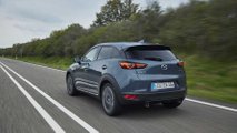 2021-Mazda-CX-3_Polymetal-Grey_Action-5