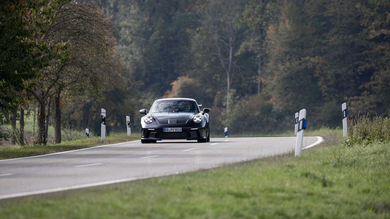 2021 Porsche 911 GT3 testa prototipo su dinamica