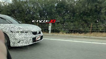 2021 Honda Civic Hatchback casus fotoğraflar