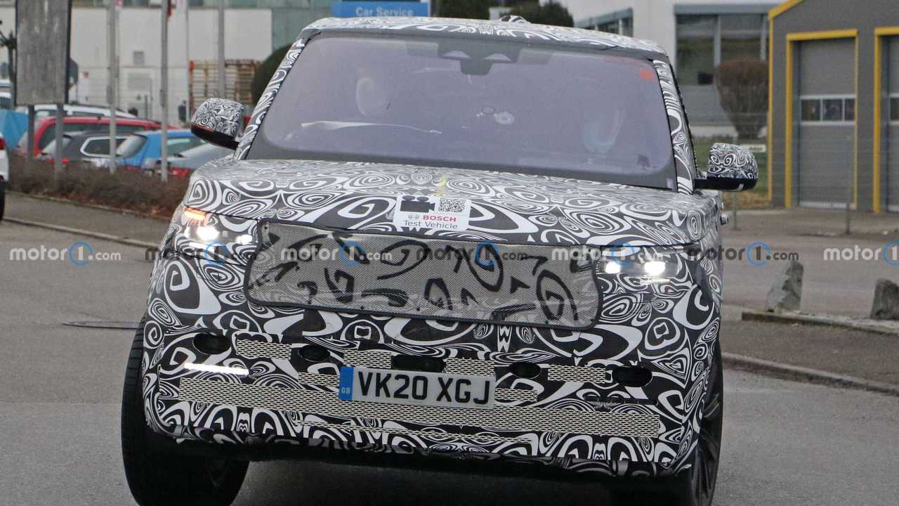 2022 Land Rover Range Rover Spy Shots Headlights 5426171