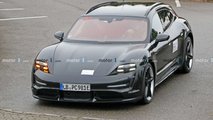 Porsche Taycan Cross Turismo casus fotoğraf