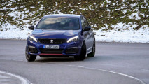 Honda Civic Type R vs. Peugeot 308 GTi