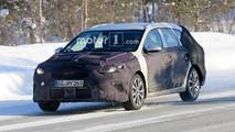 Kia Ceed Sportswagon casus fotoğrafları