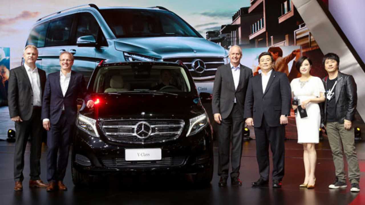 Mercedes Classe V dagli occhi a mandorla