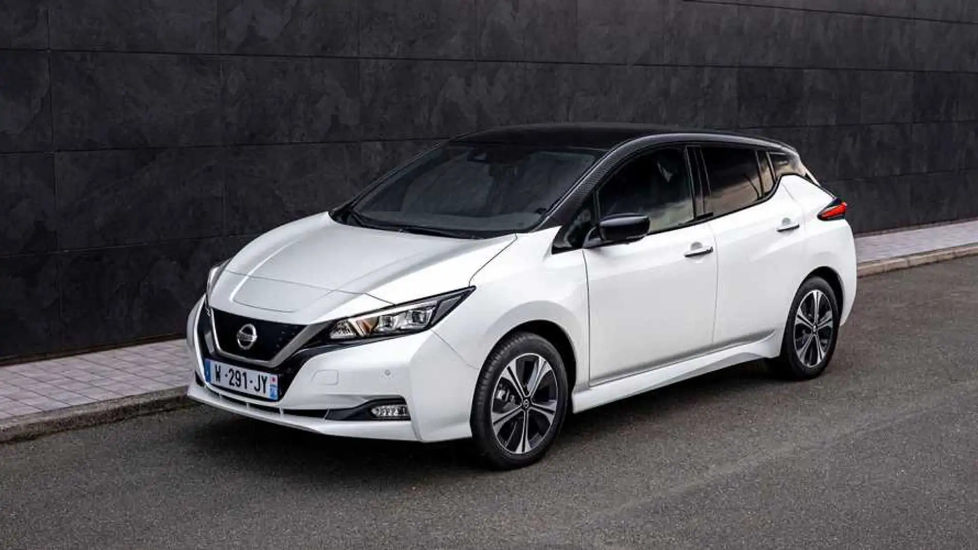 nissan-leaf10-special-version.webp