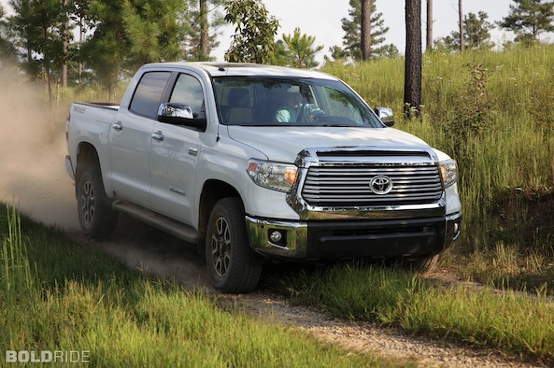 2014 Toyota Tundra First Drive: New Face, Same Ol' Truck
